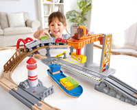 hape-sea-and-rail-cargo-transportation-set