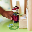 hape-green-planet-pandas-bamboo-house