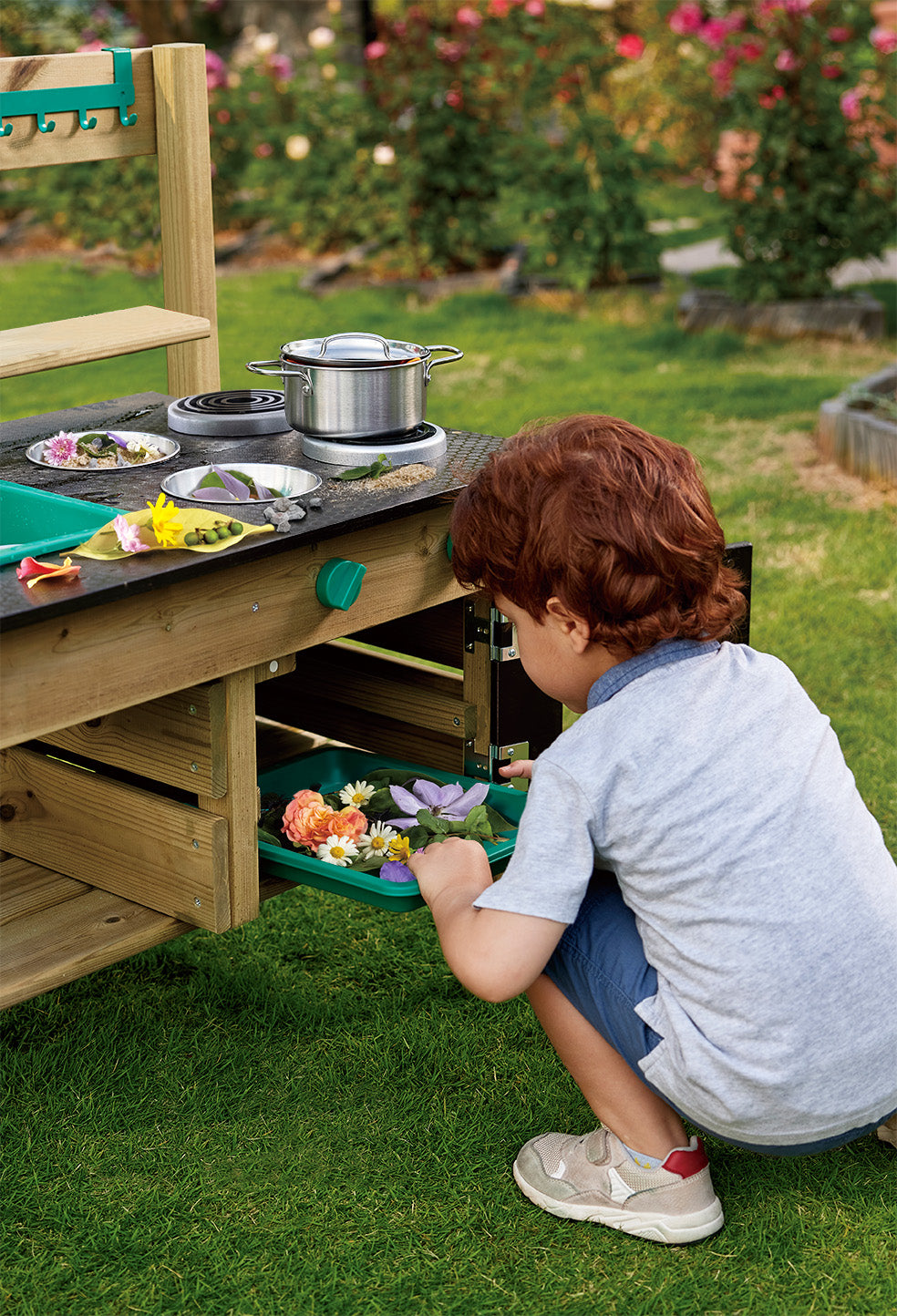 hape-outdoor-kitchen