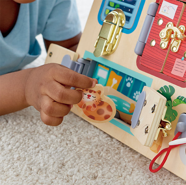 hape-lock-and-learn-playboard