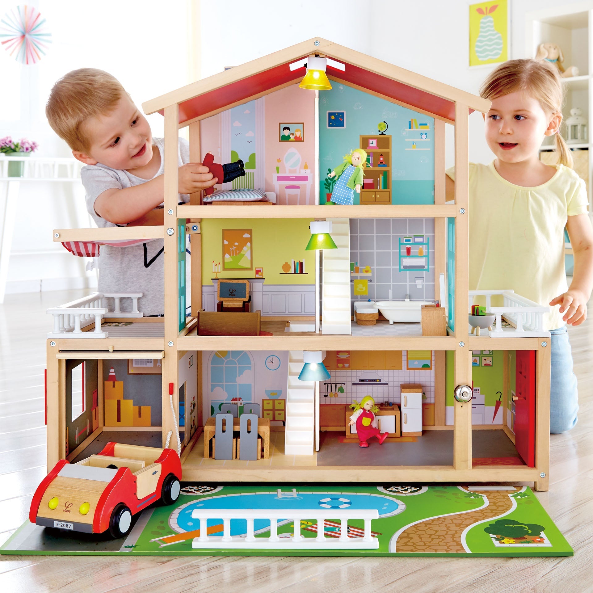 hape-doll-family-mansion