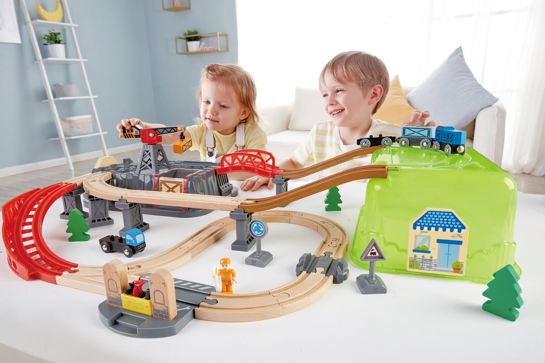 hape-railway-bucket-builder-set