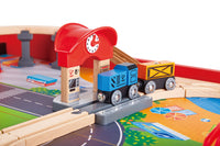 hape-ride-on-and-foldable-engine-table
