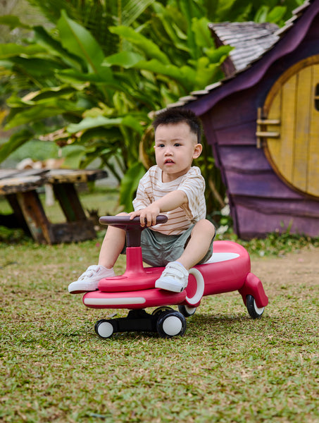 hape-wiggle-and-giggle-car-red