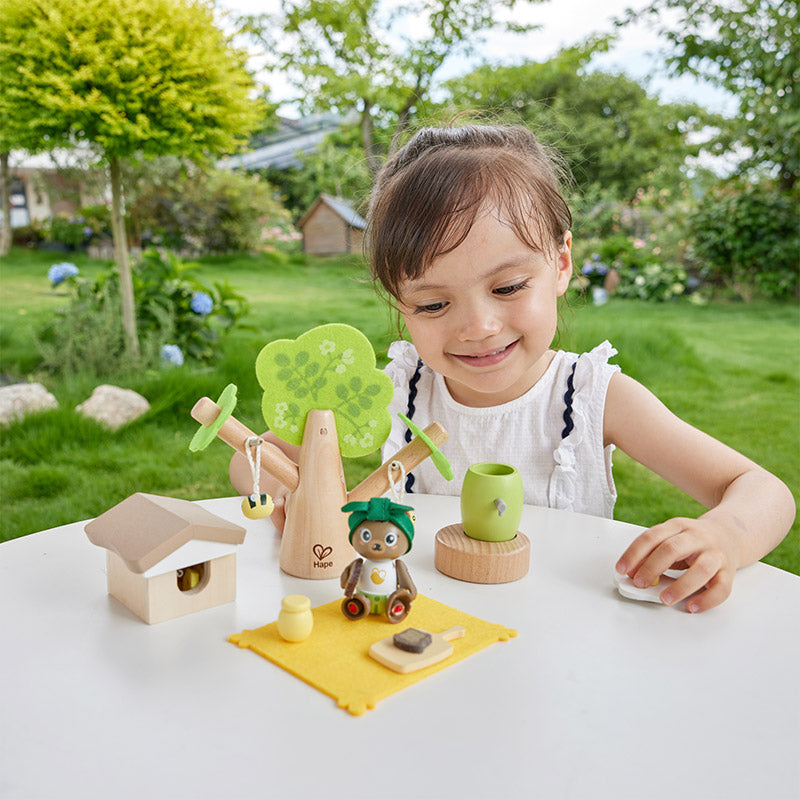 hape-green-planet-bees-and-honey-set