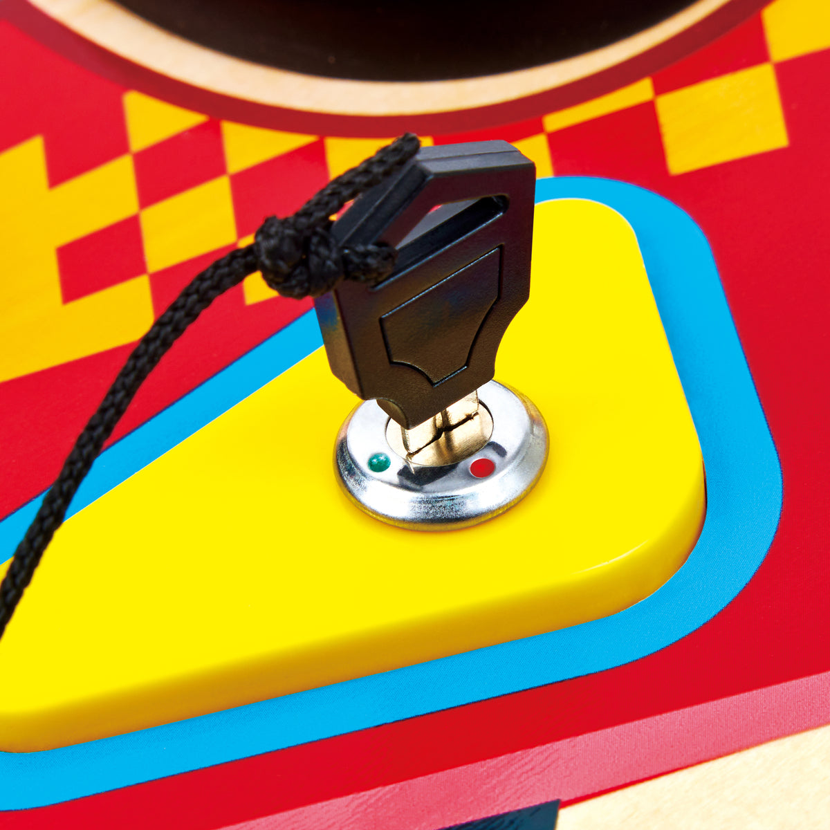 hape-little-racers-busy-board