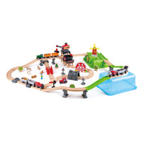 hape-countryside-train-bucket-set