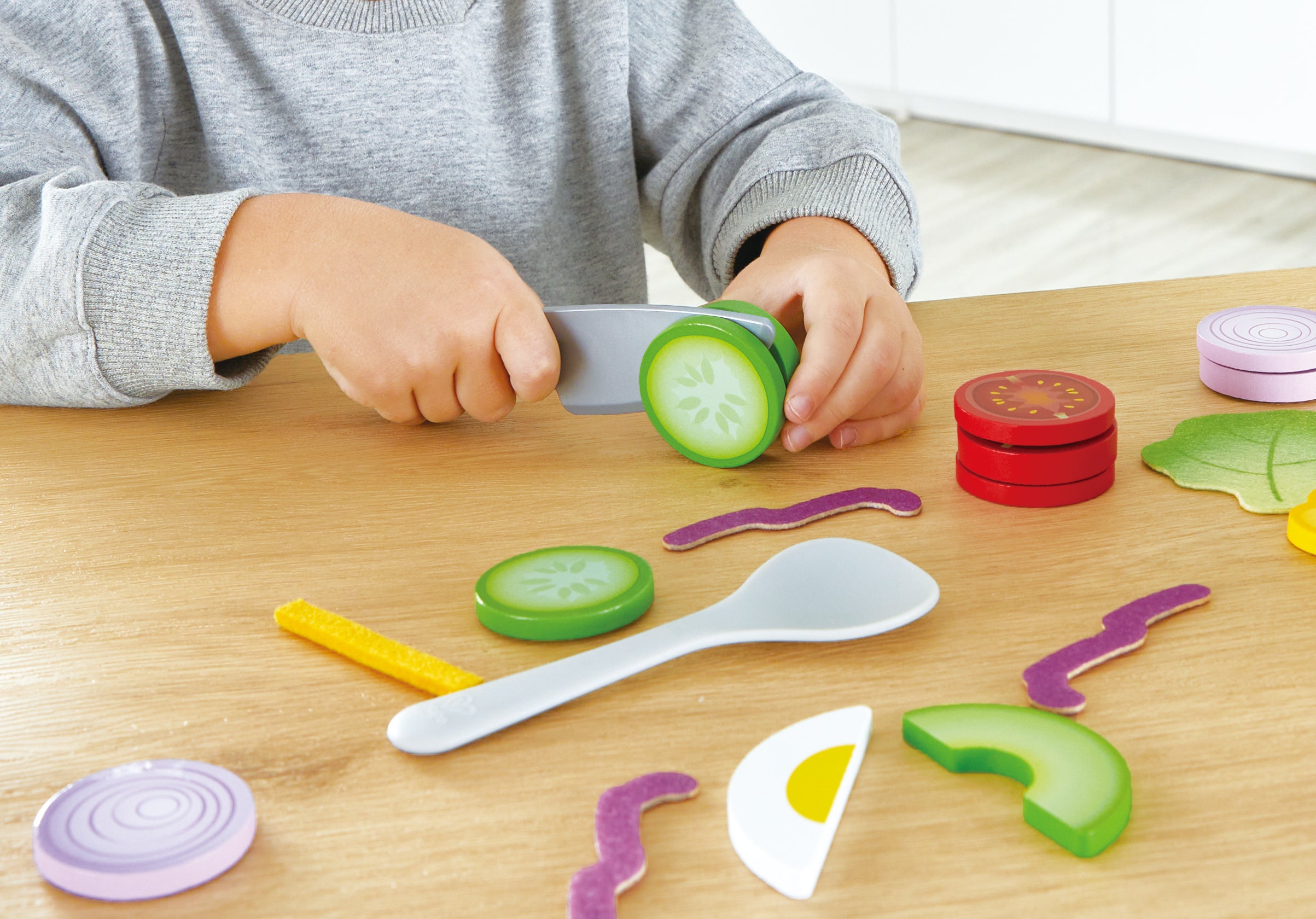 hape-healthy-salad-playset