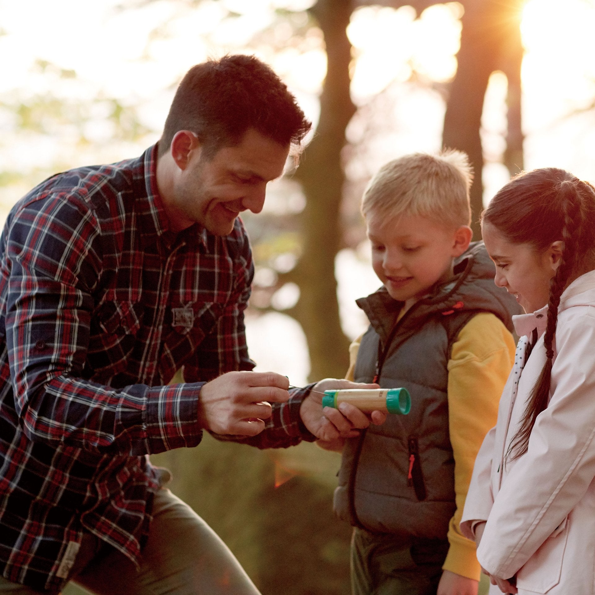 hape-hand-powered-flashlight