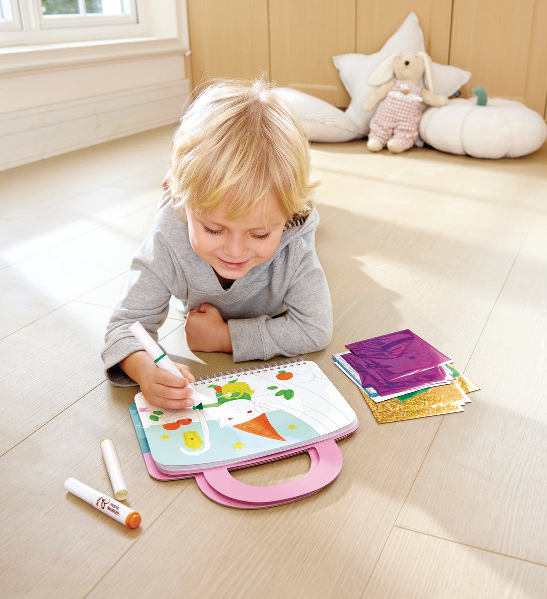 hape-foil-art-travel-kit-fairy
