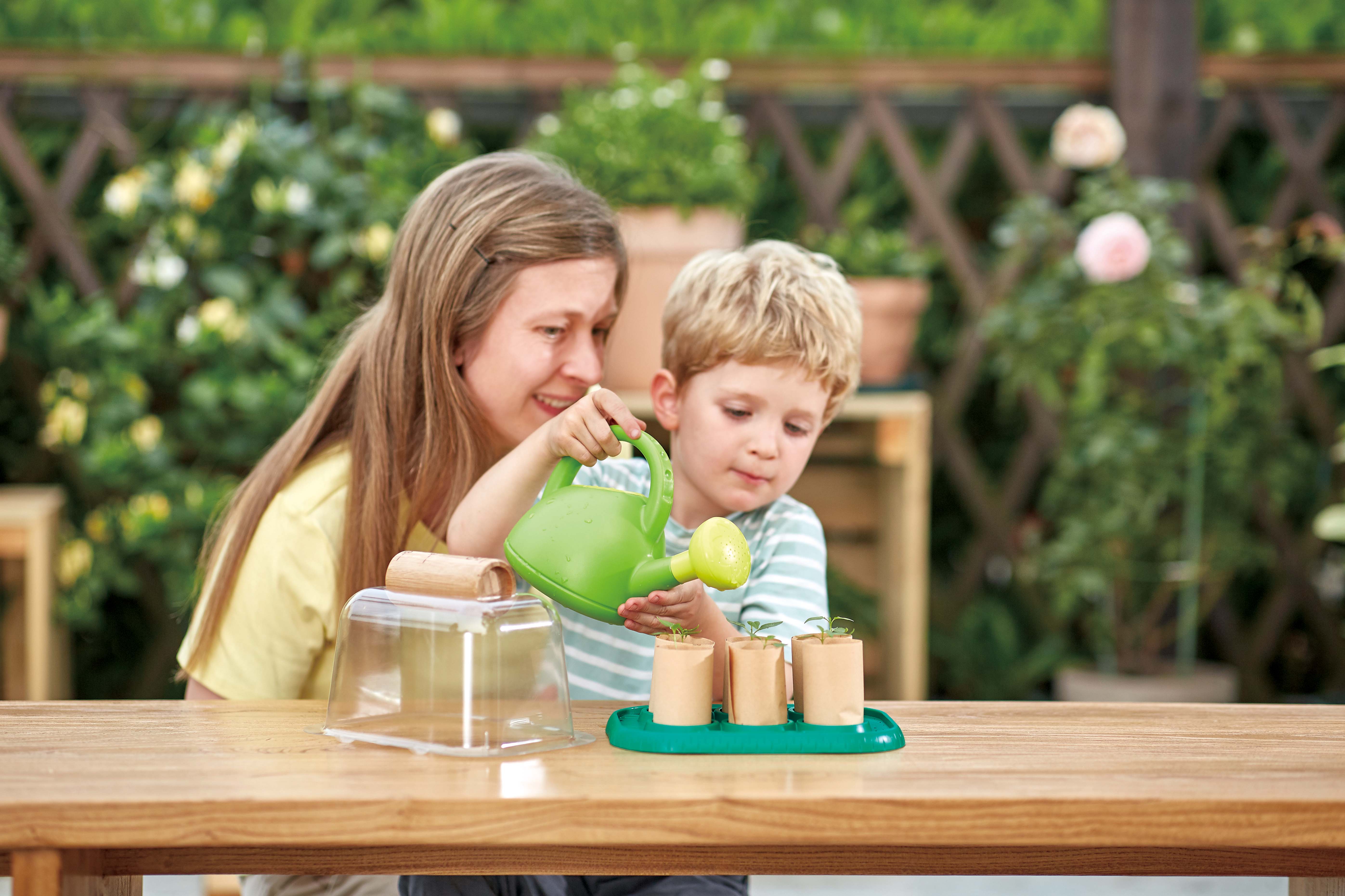 hape-growing-gardeners-green-house