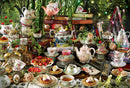 Mad Hatter's Tea Party Puzzle - 2000pc