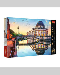 Trefl Red Murano Island, Venice 2000-Piece Jigsaw Puzzle